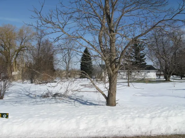 Schlindwein Dr, Erie, PA 16509