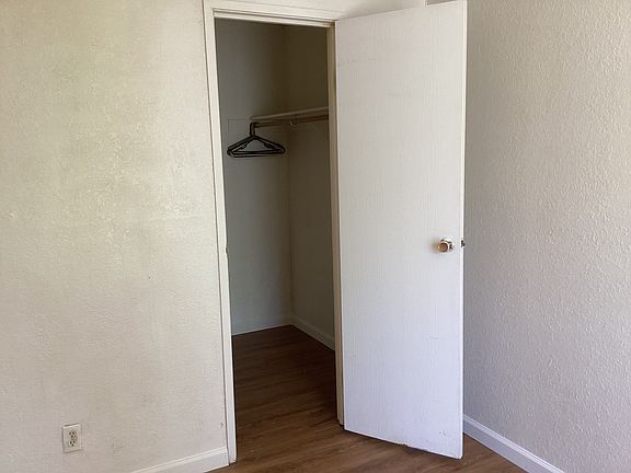 5th image of 4604 Neil Rd