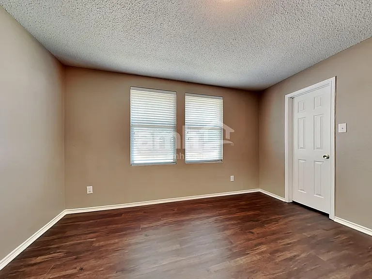3028 Misty Ridge Ln — Photo 16