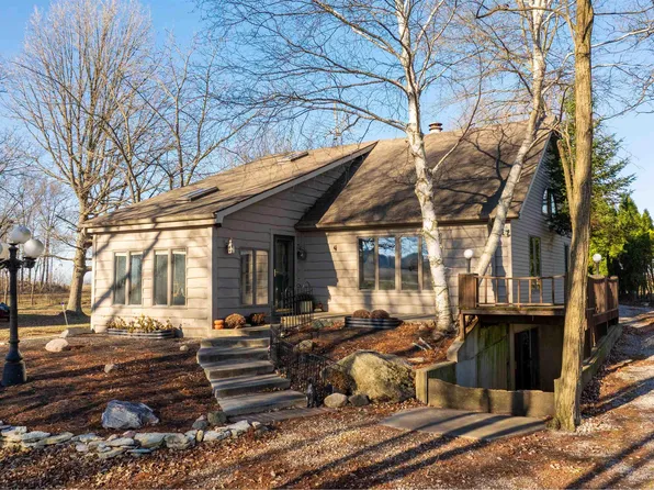 2300 E 1000 S, Warren, IN 46792