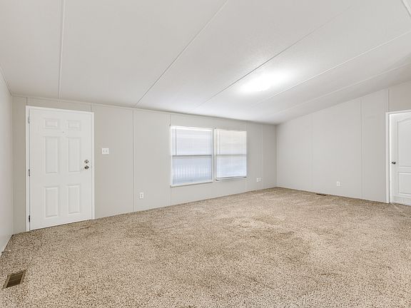 4th image of 445 Arvel Cir
