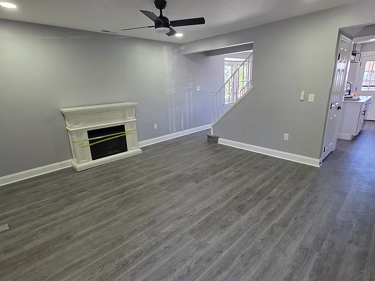 1310 Sherwood Ave — Photo 3