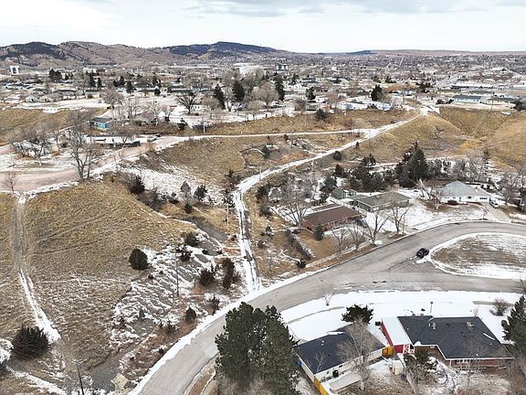 2nd image of Belleview Dr