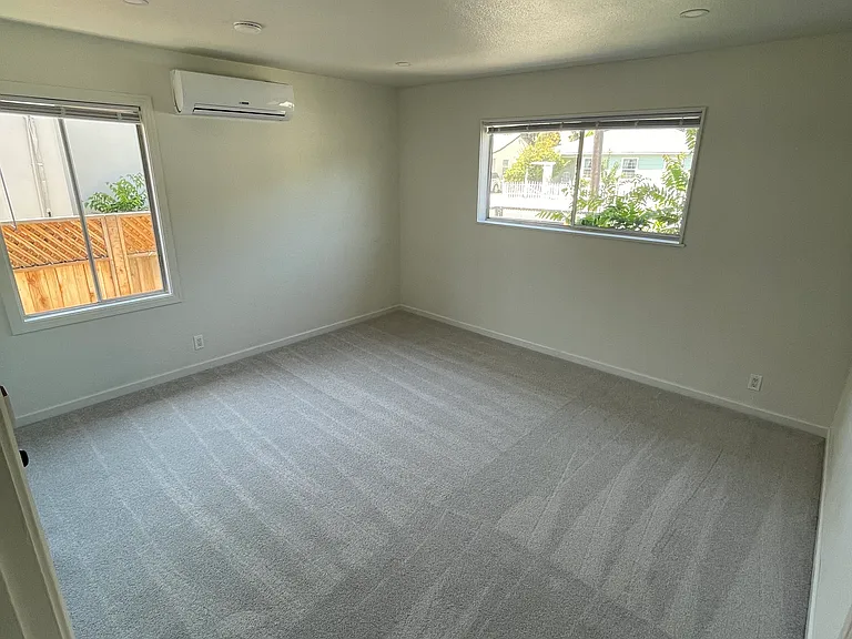 36933 Niles Blvd — Photo 11