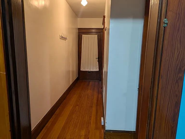 122 Foster St — Photo 12