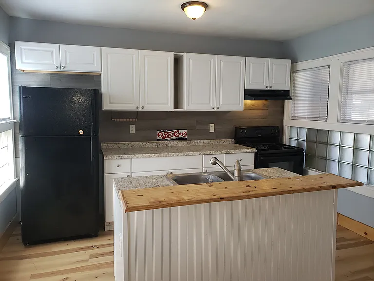 460 Chenango St #3 — Photo 1