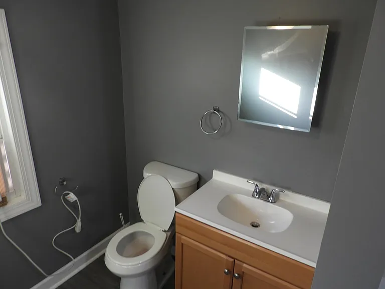 320 Ridgeway St — Photo 12