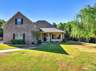 3800 Shane Ct, Denison, TX 75020