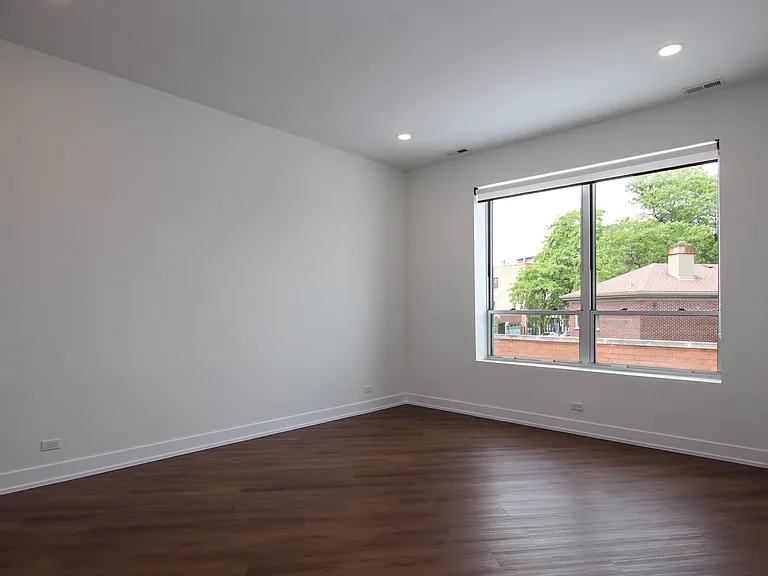 1001 N Milwaukee Ave #204 — Photo 7