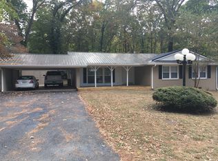 905 Hampton Dr, Anniston, AL 36207