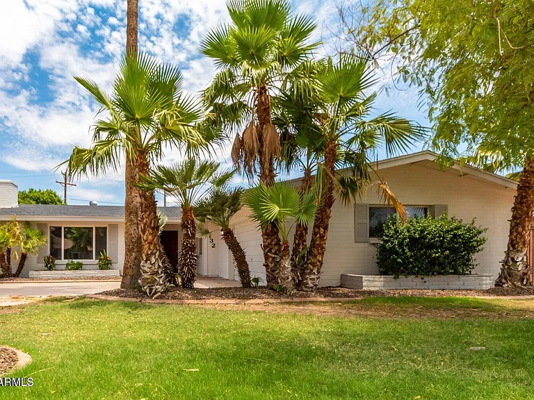 132 E Pebble Beach Dr — Photo 2