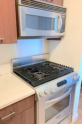 Sold by Living Quest Real Estate Inc. | media 7