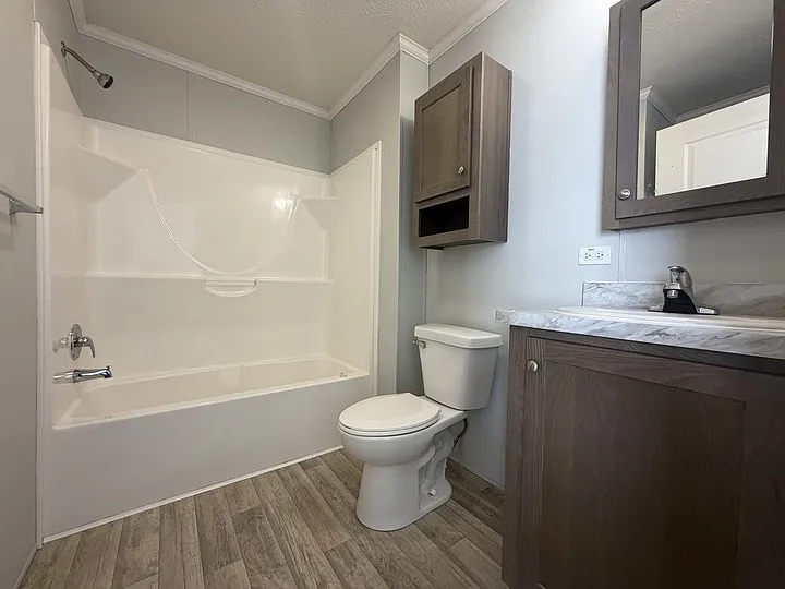 38000 Le Chateau Blvd #828 — Photo 14