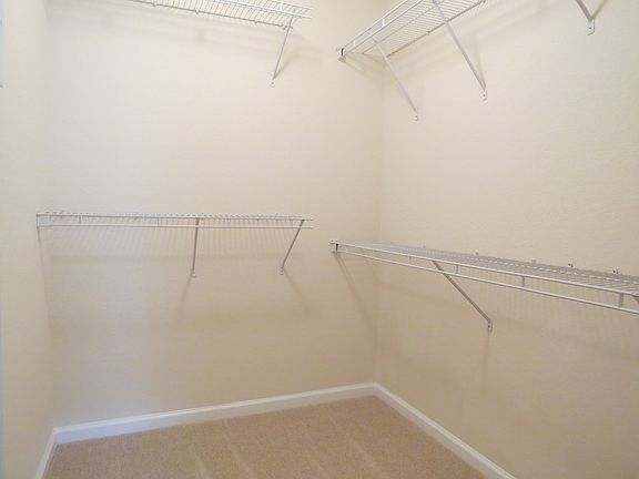4th image of 10075 N Gate Pkwy #1803