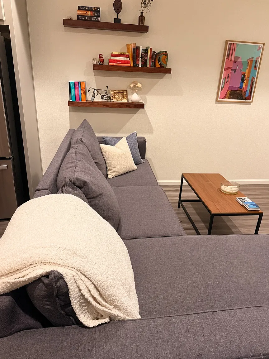 3 bed, 2.5 bath, 1562 sqft, $3,600 — Photo 4