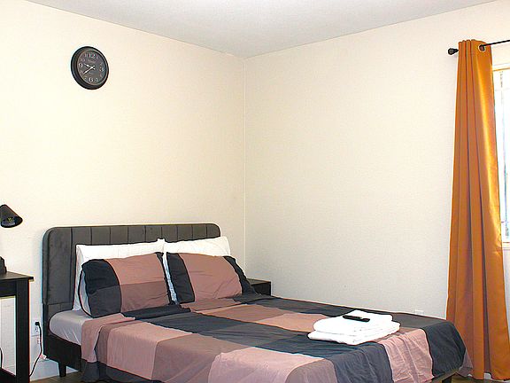 3rd image of 1405 E Vegas Valley Blvd Room 402-2