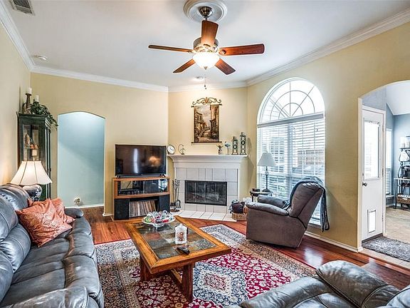 4th image of 2716 Cascade Dr