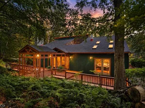 5 Apgar Way, Tewksbury Twp., NJ 08833