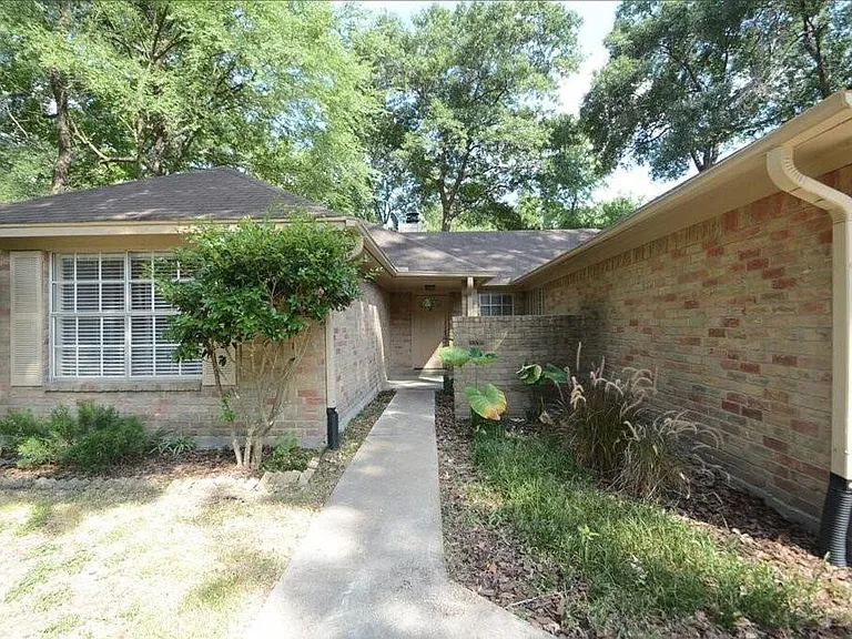 15 S Tallowberry Dr — Photo 3