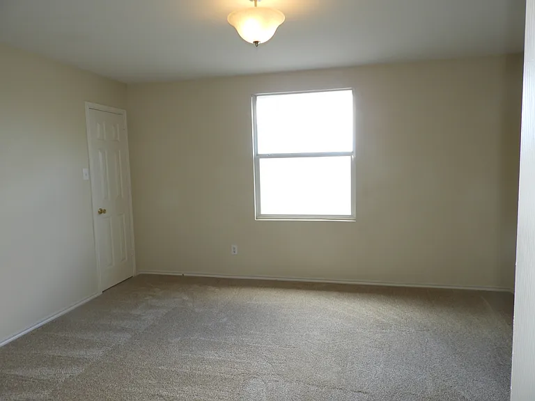 12914 Vassar Dr — Photo 13