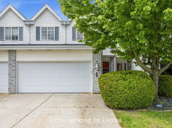 226 Harbor Lndg, Braidwood, IL 60408