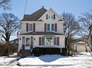 43 Garfield Place, East Rockaway, NY 11518