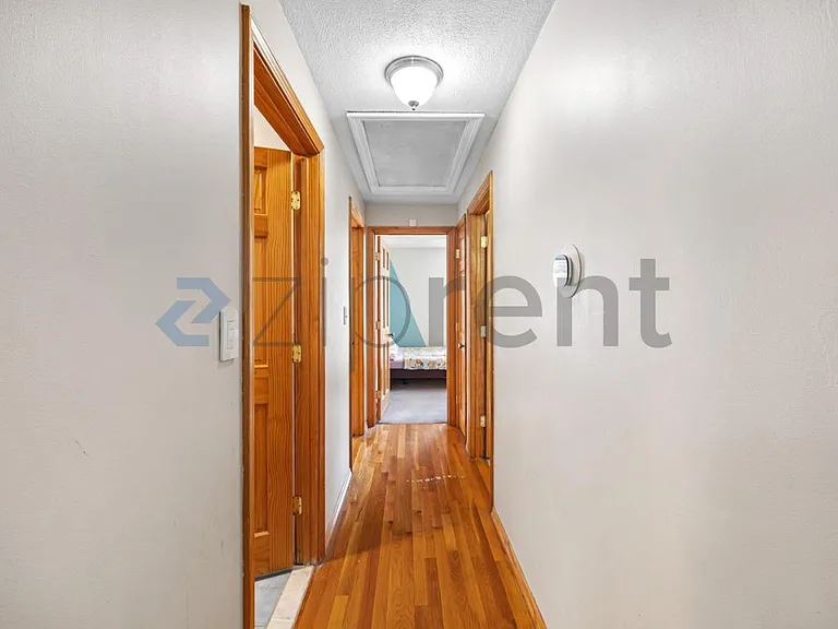 12 Thomas St — Photo 14