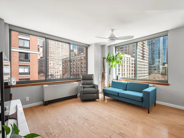 21 S End Ave APT 631, New York, NY 10280