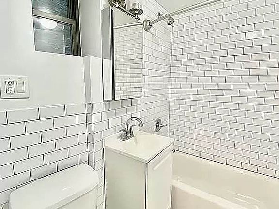 226 W 25th St APT 1FE, New York, NY 10001 | Zillow