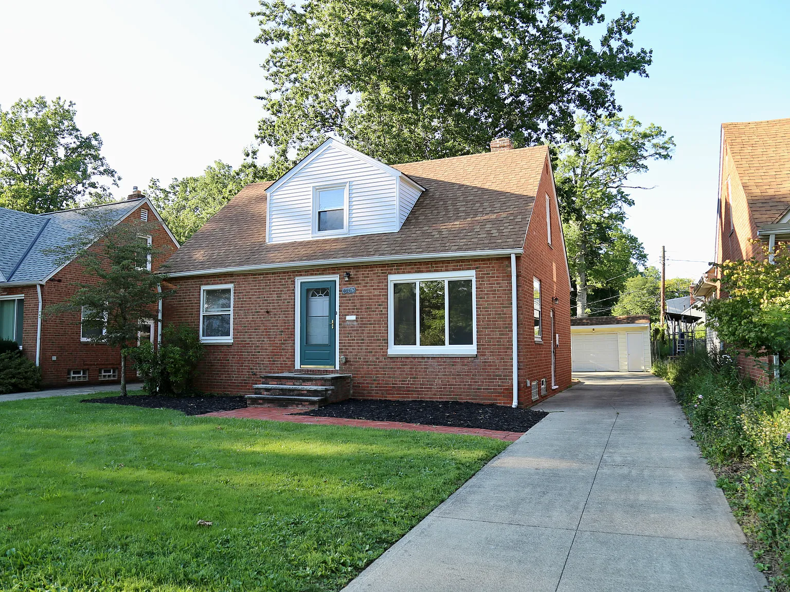 3 bed, 1432 sqft, $1,895 — Photo 2