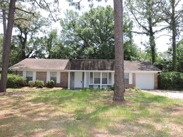 4810 Livingston Dr