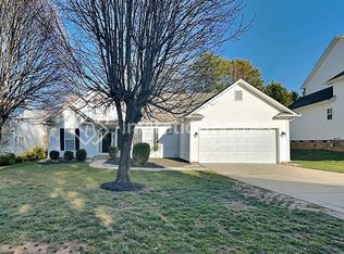 14643 Eastgrove Dr, Pineville, NC 28134