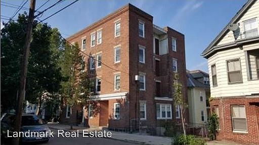 1st image of 31 Salem St