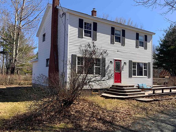 4th image of 156 College St