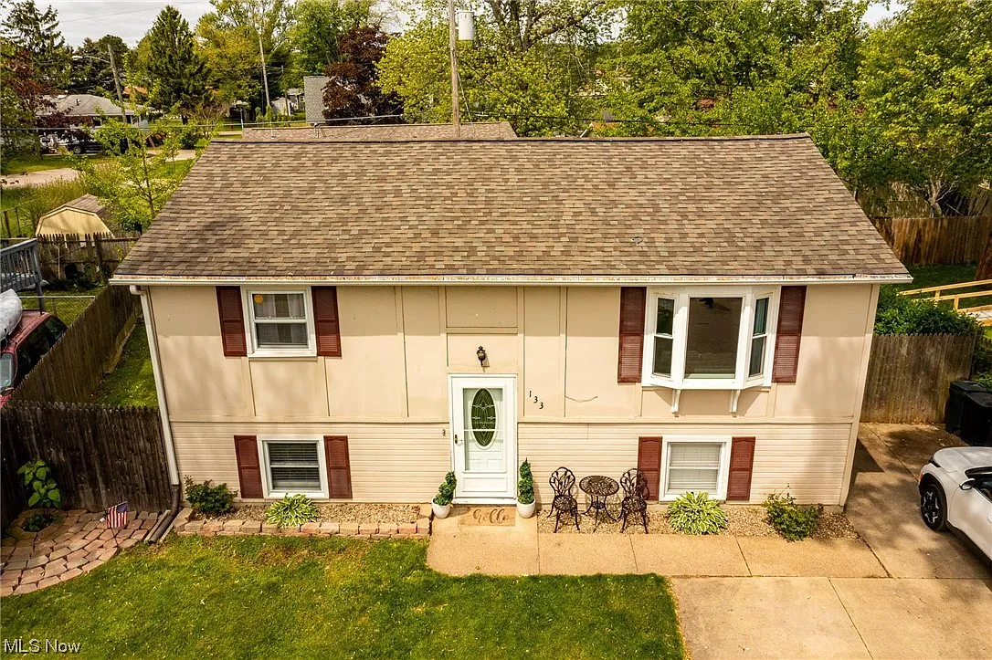133 Richland Ave photo 1