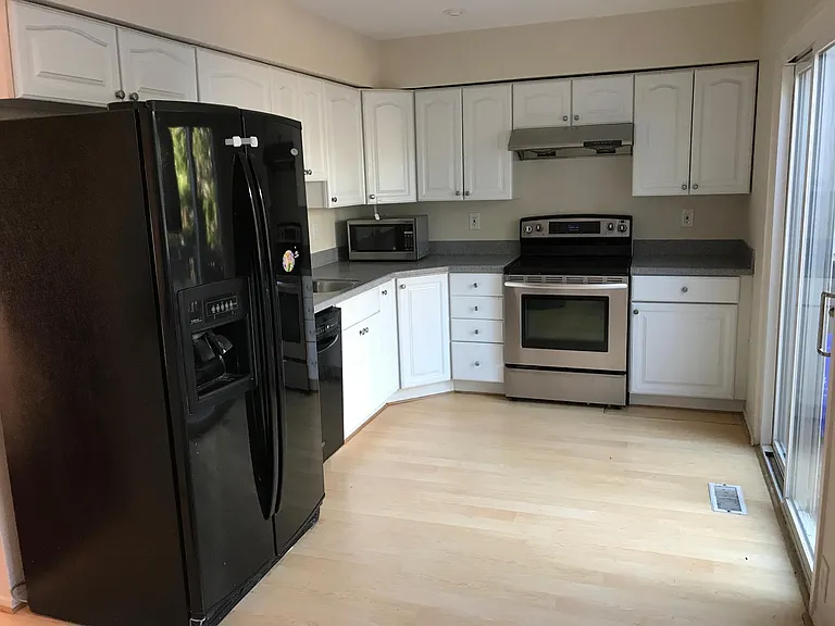 10445 Nolan Dr — Photo 7