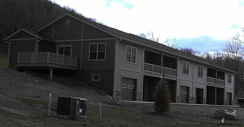 2nd image of Off DONATS BROW Road