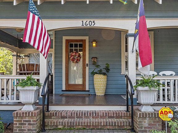 5th image of 1605 Fairview Rd