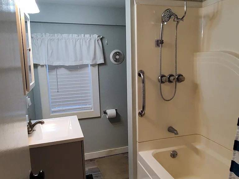 532 James St #2 — Photo 19