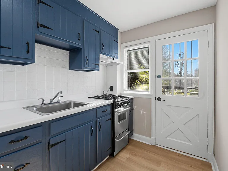 3525 Kentucky Ave — Photo 8