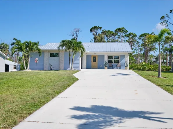 3633 Mango St, Saint James City, FL 33956