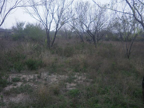 5th image of 579 N Taylor
