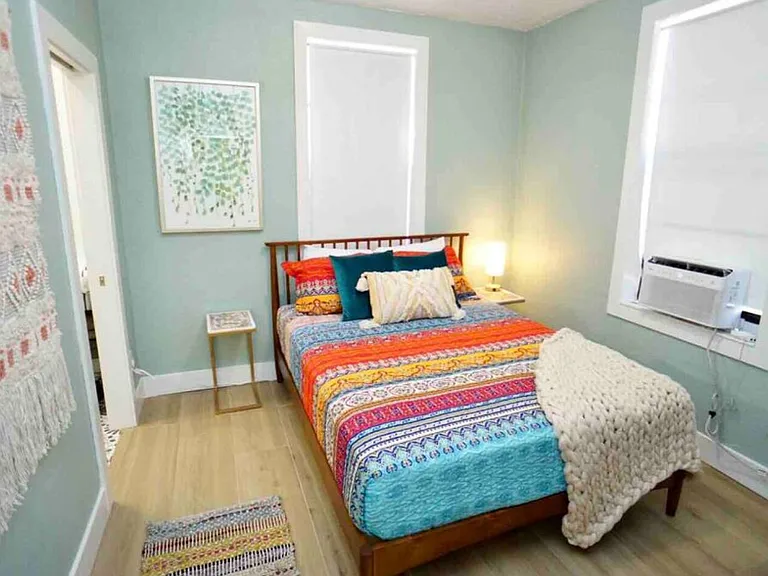 115 N Hollywood Ave — Photo 5