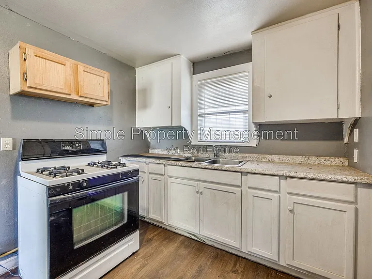 1524 SW Binkley St — Photo 15