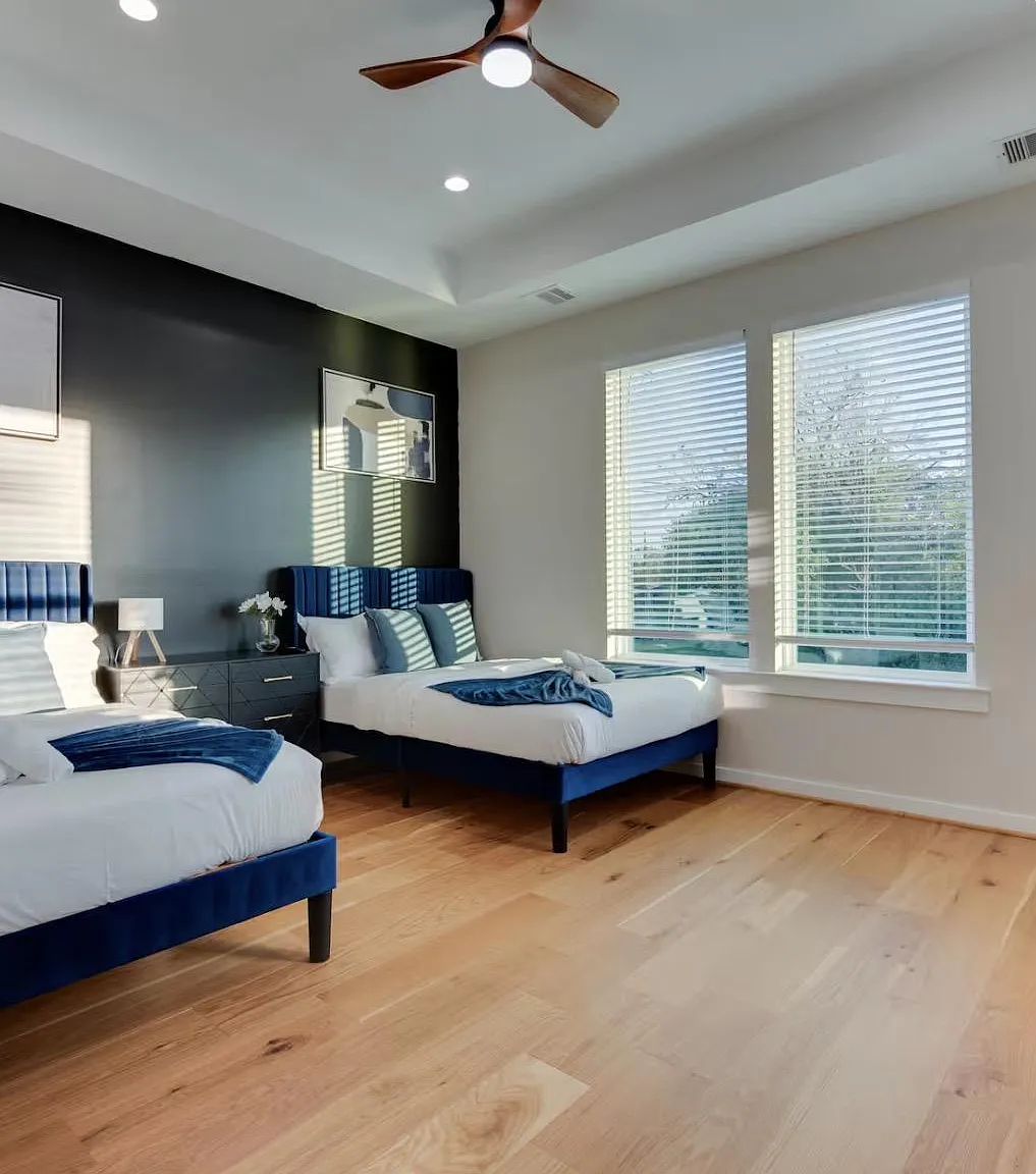 3 bed, 2.5 bath, 1550 sqft, $1,338 — Photo 2