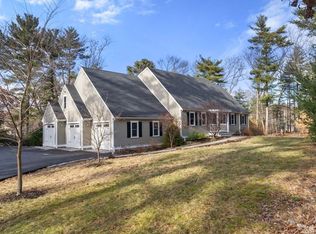 22-22R Pilgrim Way, East Walpole, MA 02032