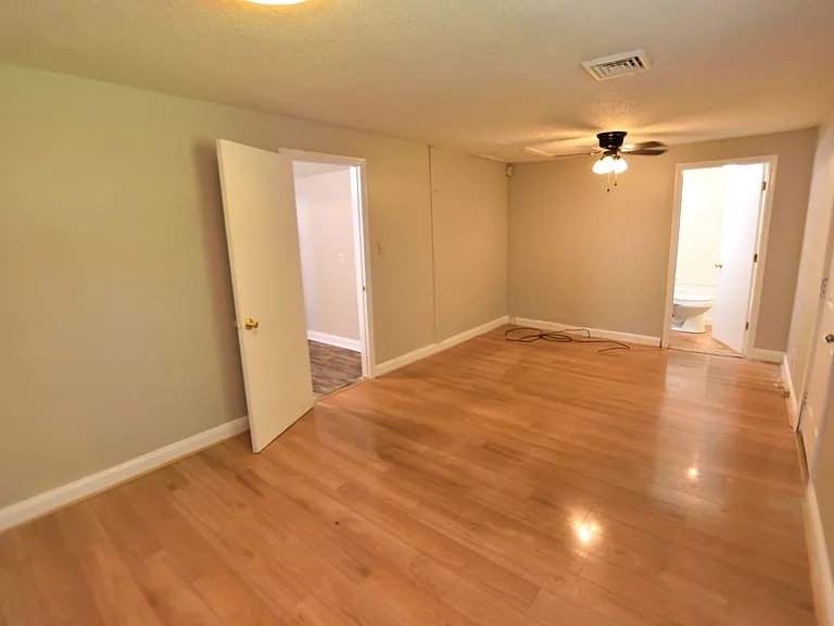 626 Woodland Ave — Photo 13