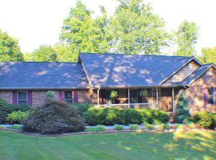 1018 Lyonsdale Dr, Surgoinsville, TN 37873