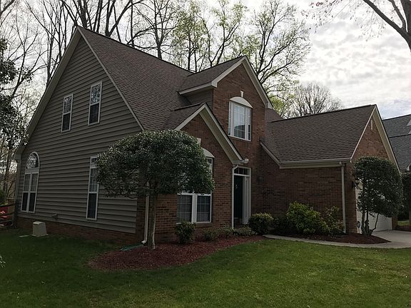 3rd image of 104 Foxtail Dr