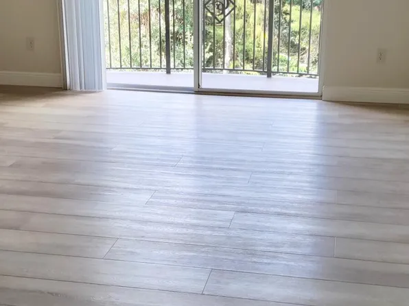 1000 Crestwood Court S #1008, Royal Palm Beach, FL 33411